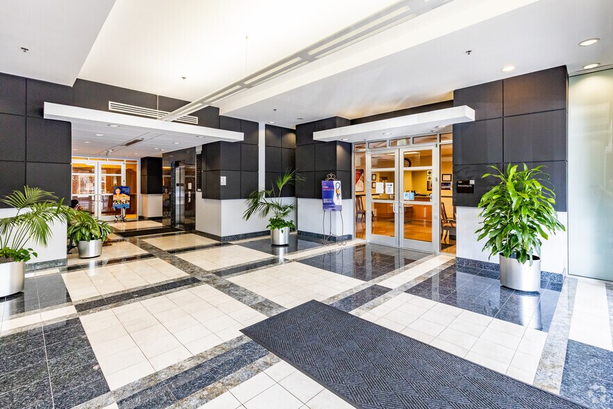 More Photos Of 6200 Metrowest Blvd, Orlando Office For Lease