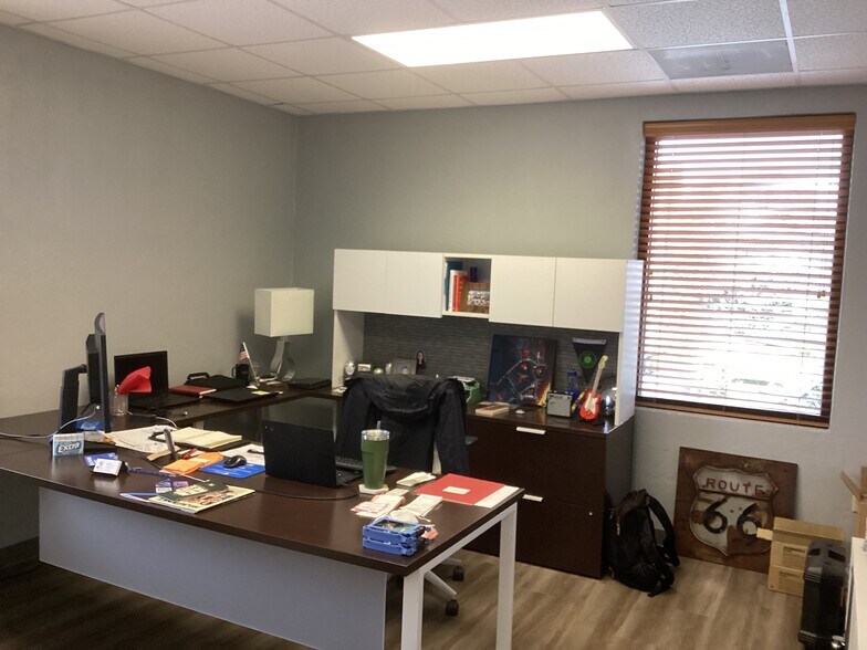 More Photos Of 201 N Broad St, Winston-Salem Office For Lease