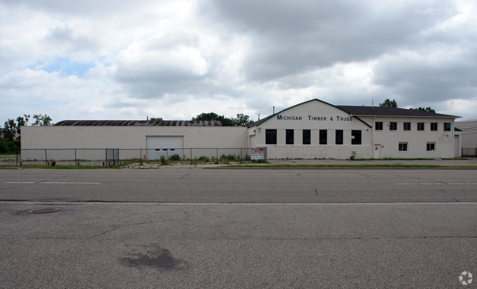 Primary Photo Of 1258 Rochester Rd, Troy Warehouse For Sale