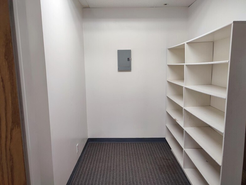 More Photos Of 2427 Jefferson Ave, Ogden Apartments For Lease