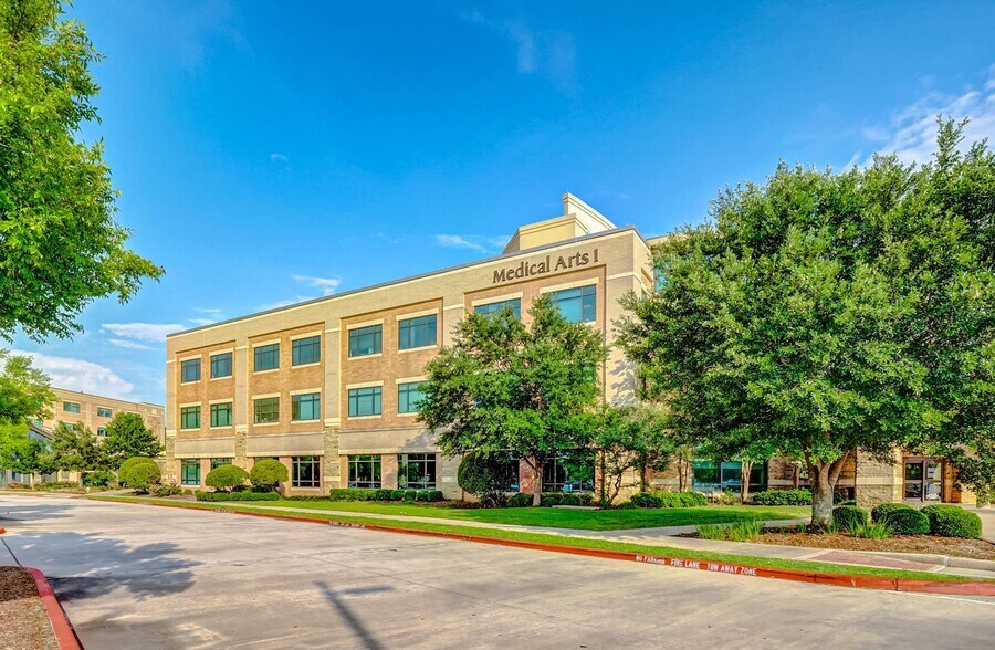 Primary Photo Of 20207 Chasewood Park Dr, Houston Medical For Lease