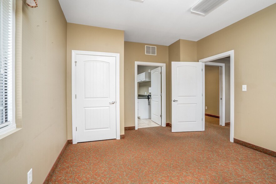 More Photos Of 4025 Capital Dr, Rocky Mount Office For Sale
