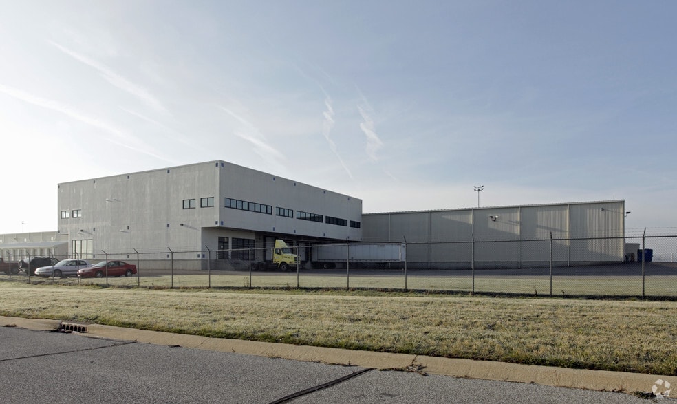 Primary Photo Of 12602 Global Dr, Fort Wayne Warehouse For Lease