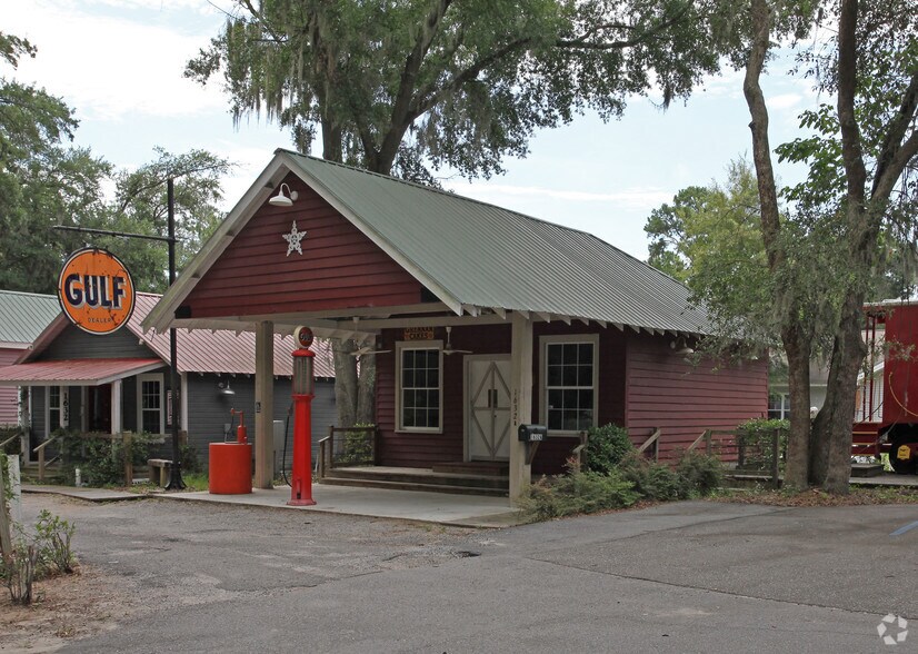 Primary Photo Of 1632 Paris Ave, Port Royal Freestanding For Lease