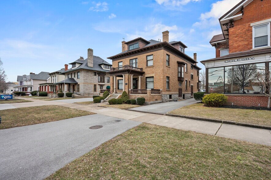 More Photos Of 610 W Washington St, Sandusky Specialty For Sale