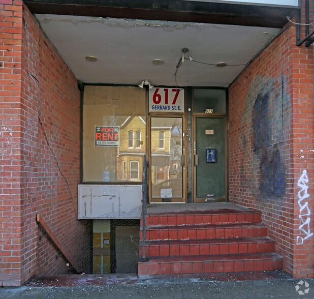 More Photos Of 617 Gerrard St E, Toronto Storefront Retail Residential For Lease