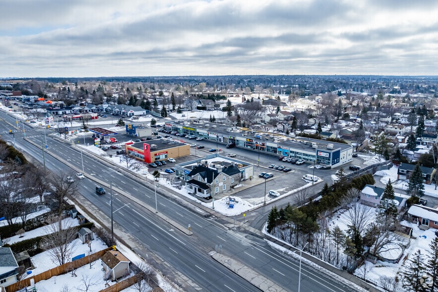 More Photos Of 484-486 Hazeldean Rd, Ottawa Unknown For Lease