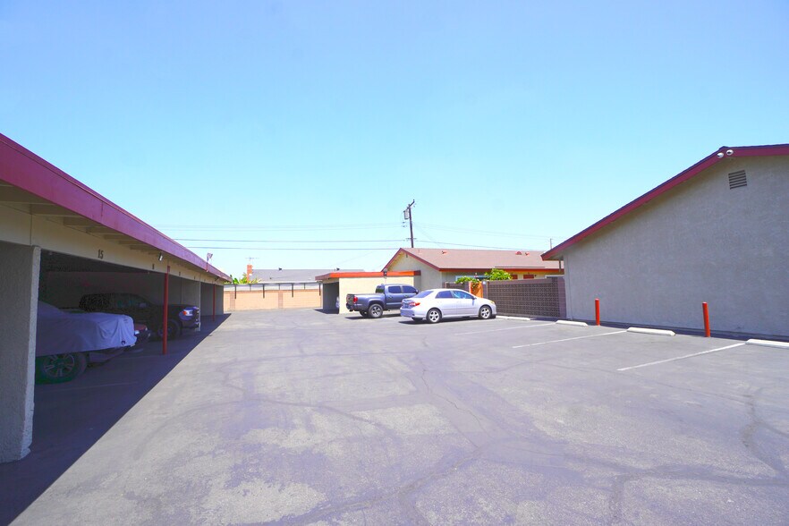 More Photos Of 6851 Dale St, Buena Park Multifamily For Sale