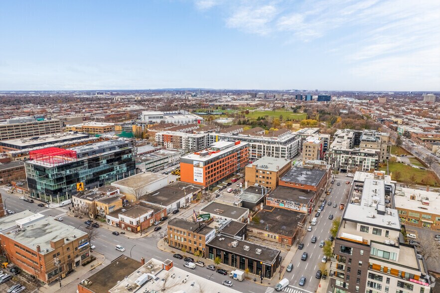 More Photos Of 7260 Rue Saint-Urbain, Montréal Office For Lease