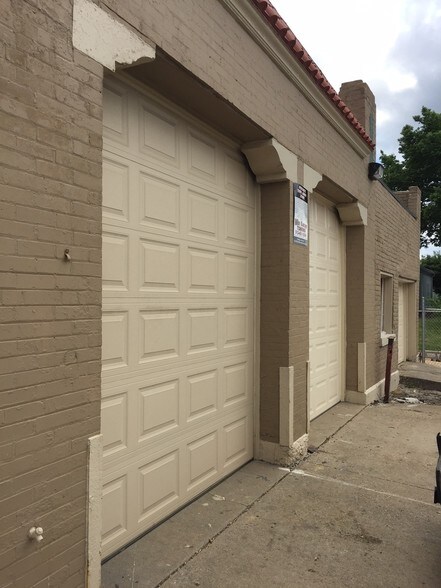 More Photos Of 701 E McMillan St, Cincinnati Auto Repair For Sale