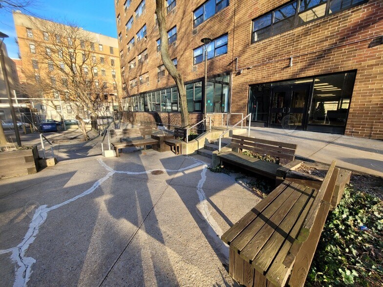 More Photos Of 1920 Amsterdam Ave, New York Apartments For Lease