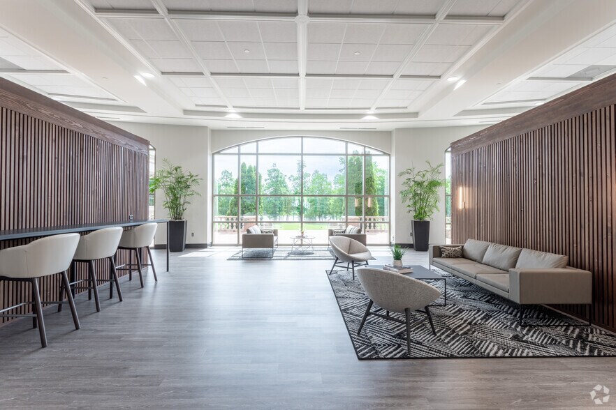 More Photos Of 4951 Lake Brook Dr, Glen Allen Office For Lease