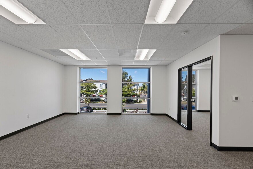 More Photos Of 1400 Graves Ave, Oxnard Distribution For Lease