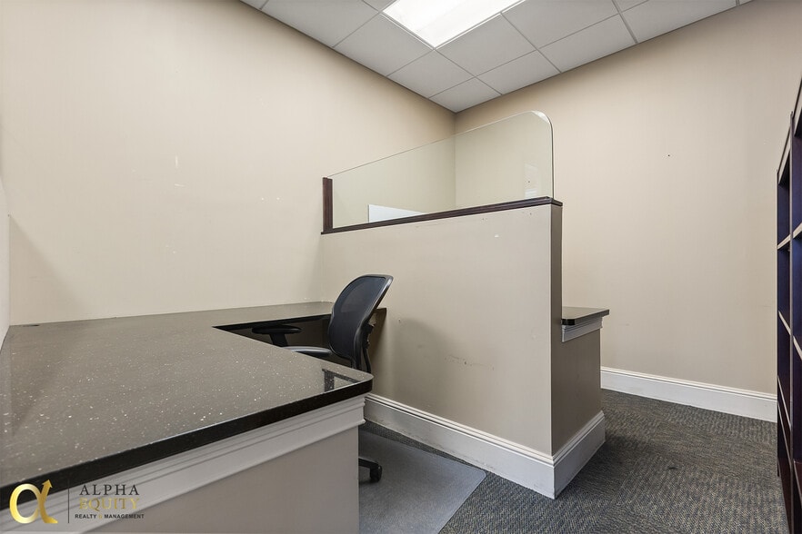More Photos Of 189 S Orange Ave, Orlando Office Residential For Sale