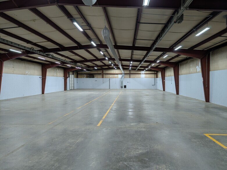 More Photos Of 4089 Pepperell Way, Dublin Manufacturing For Lease