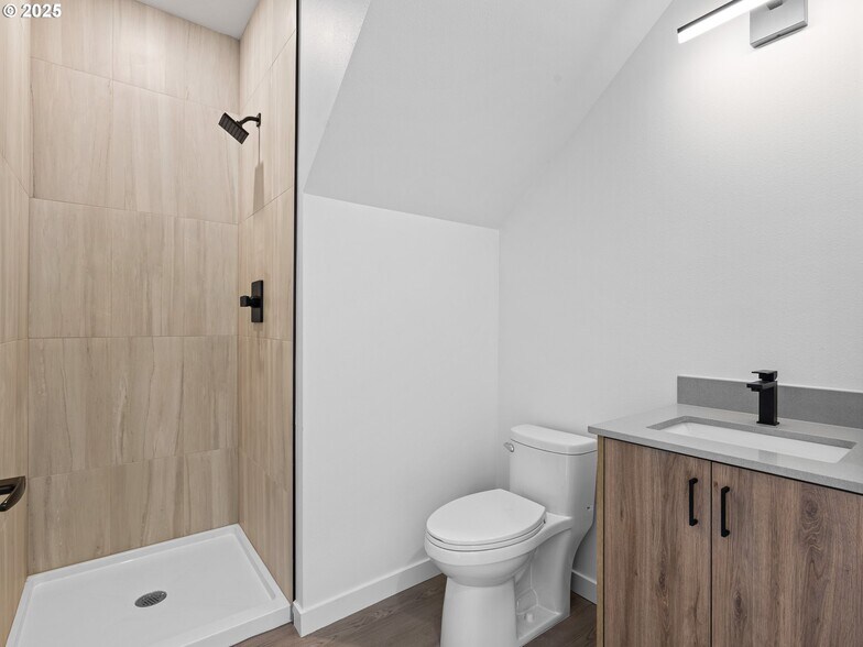 More Photos Of , Portland Multifamily For Sale