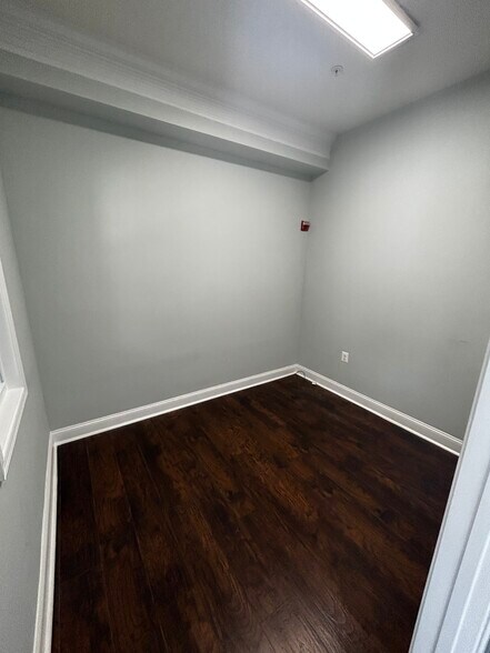 More Photos Of 3508 Worthington Blvd, Frederick Storefront Retail Office For Lease