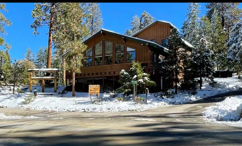 More Photos Of 41441 CA-168, Shaver Lake Specialty For Sale