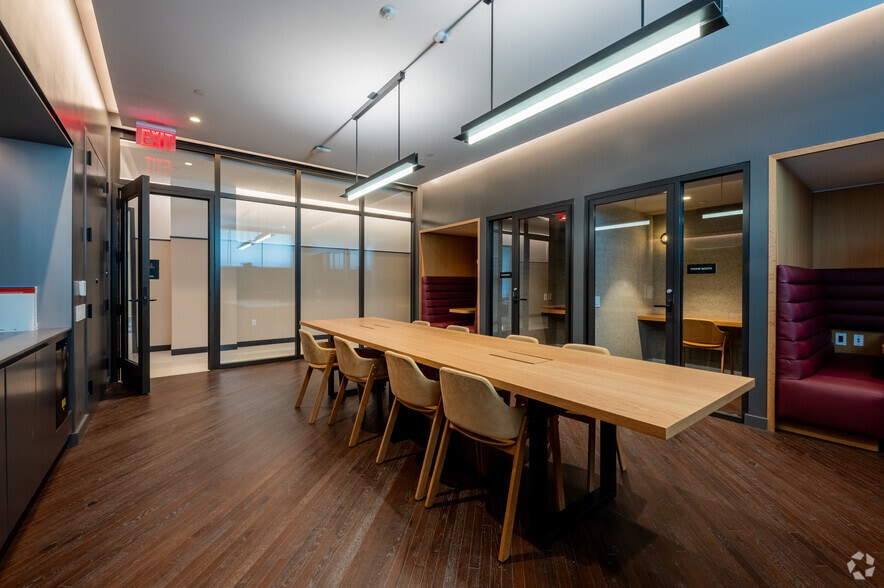 More Photos Of 29 Huron St, Brooklyn Apartments For Lease