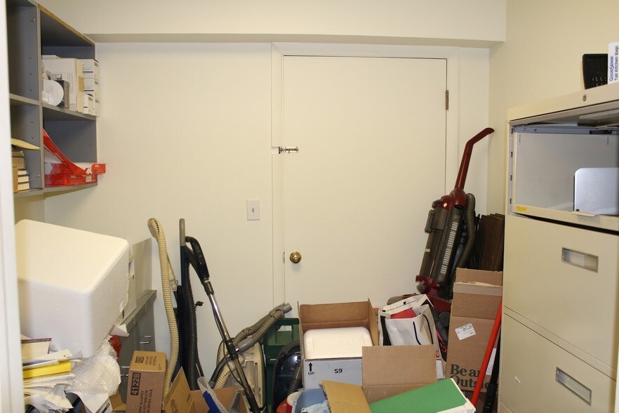 More Photos Of 15 Moore Ave, Mount Kisco Medical For Sale