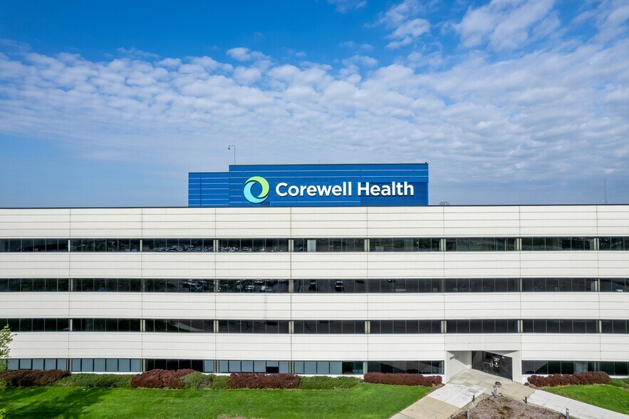 More Photos Of 26913 Northwestern Hwy, Southfield Medical For Lease
