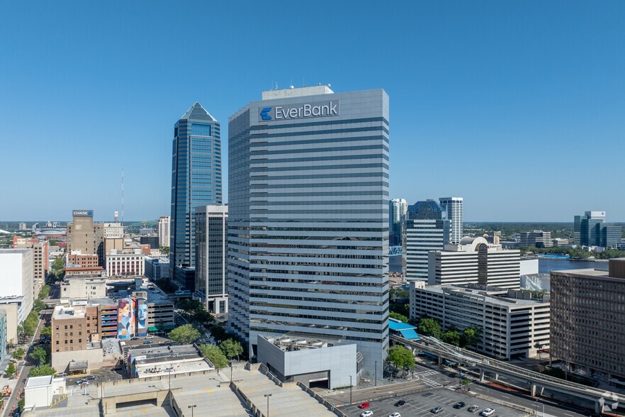 More Photos Of 301 W Bay St, Jacksonville Office For Sale