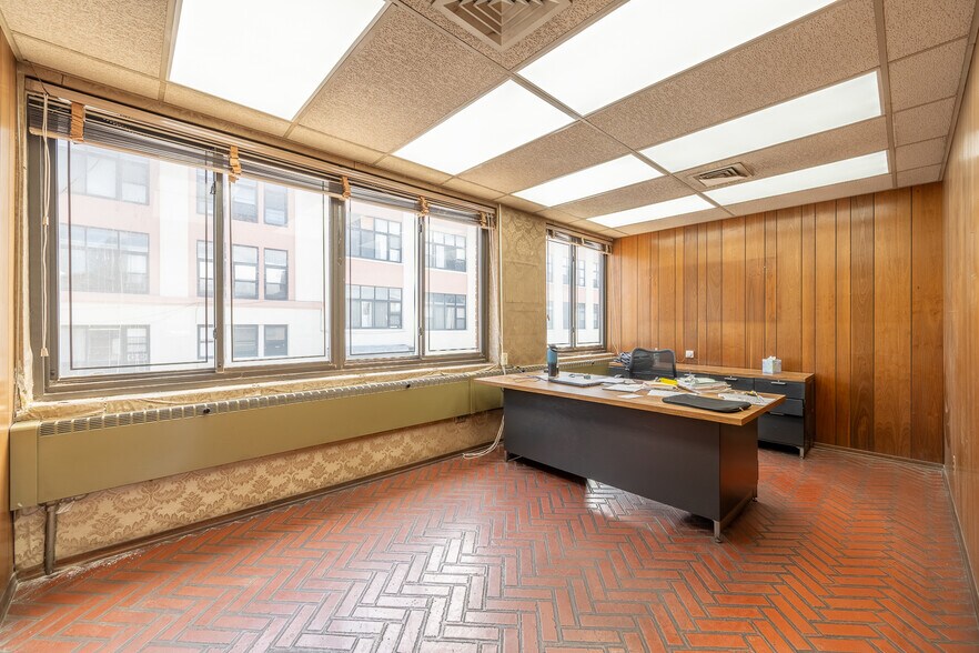 More Photos Of 4332 33rd St, Long Island City Industrial For Sale