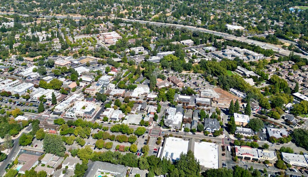 More Photos Of 600 Hartz Ave, Danville Storefront Retail Residential For Lease