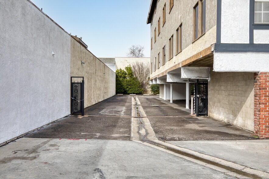 More Photos Of 8311 Westminster Blvd, Westminster Medical For Lease