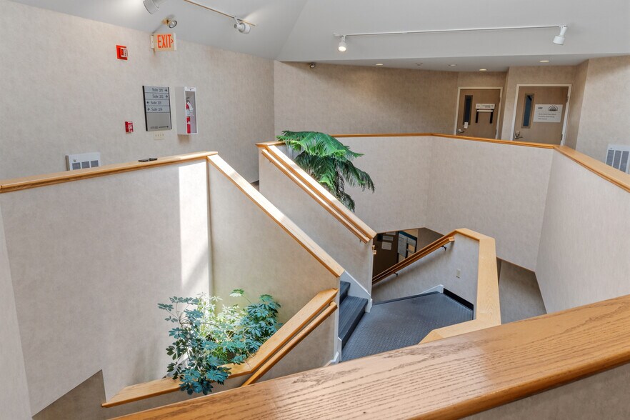 More Photos Of 320 Phillips St, North Kingstown Medical For Sale
