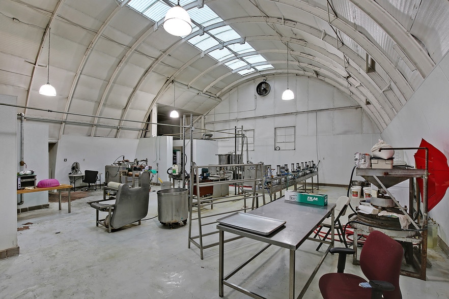More Photos Of 4800 Bissell Ave, Richmond Manufacturing For Sale