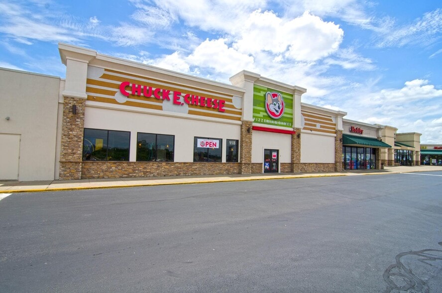 More Photos Of 1525-1555 E New Circle Rd, Lexington Unknown For Lease