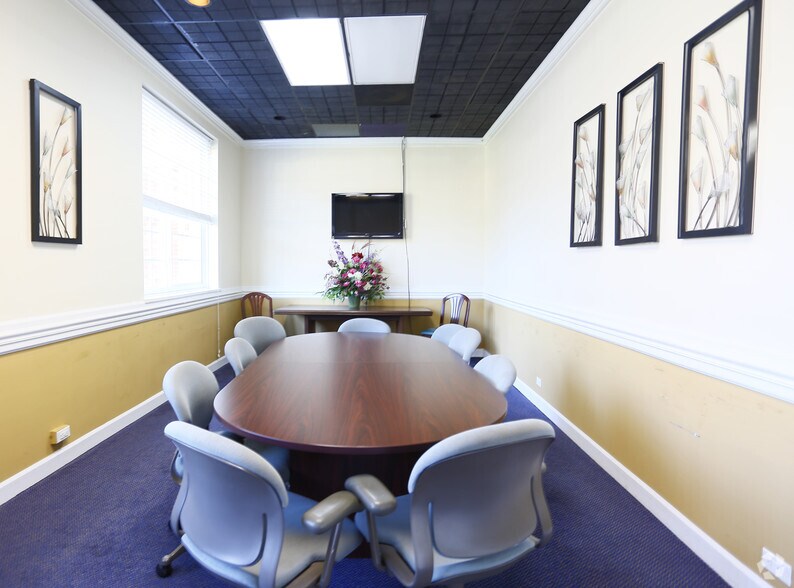 More Photos Of 3501 E Independence Blvd, Charlotte Apartments For Sale