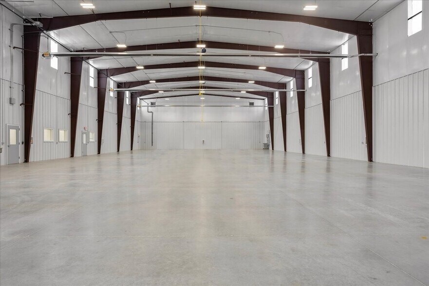More Photos Of Mckinney Drive, Cheyenne Manufacturing For Lease
