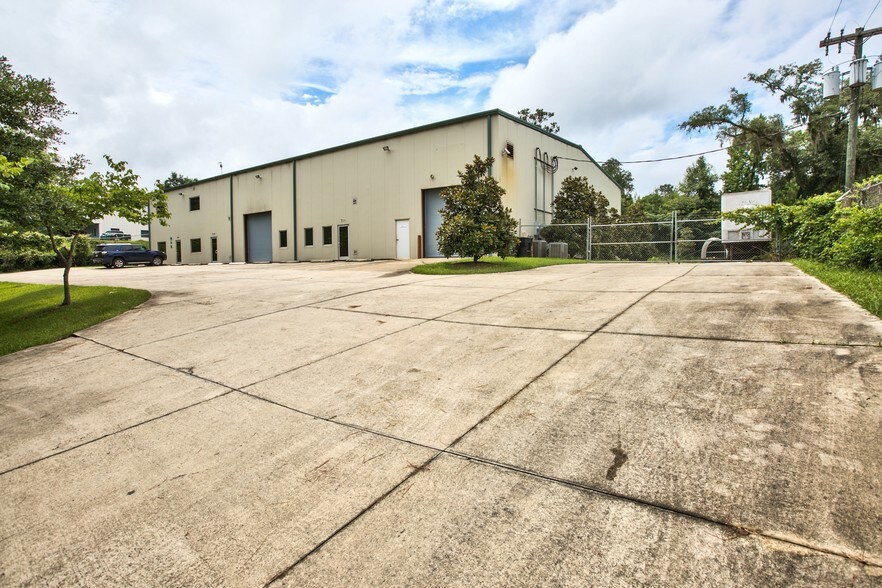 More Photos Of 3630 Peddie Dr, Tallahassee Warehouse For Lease