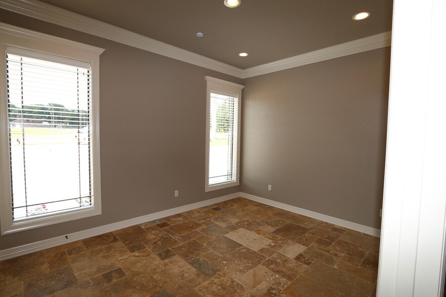 More Photos Of 15488 Fm 2493, Tyler Medical For Lease