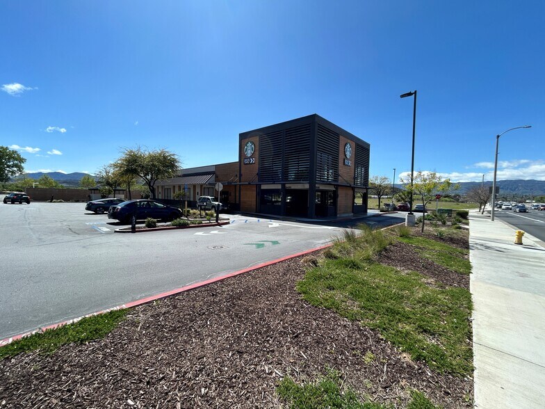 More Photos Of 26480 Bouquet Canyon Rd, Santa Clarita Fast Food For Sale