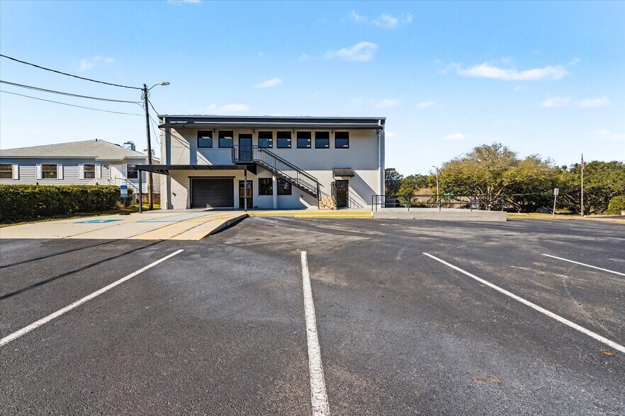 More Photos Of 369 Office Plaza Dr, Tallahassee Office For Lease