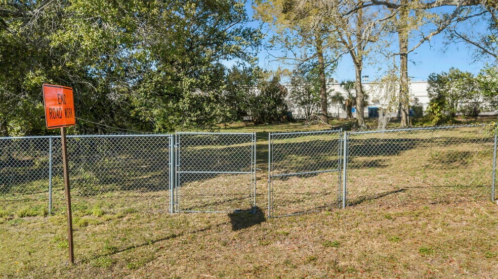 More Photos Of 105-109 W Prince St, Tampa Land For Sale