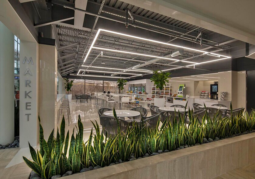 More Photos Of 32605 W 12 Mile Rd, Farmington Hills Office For Lease