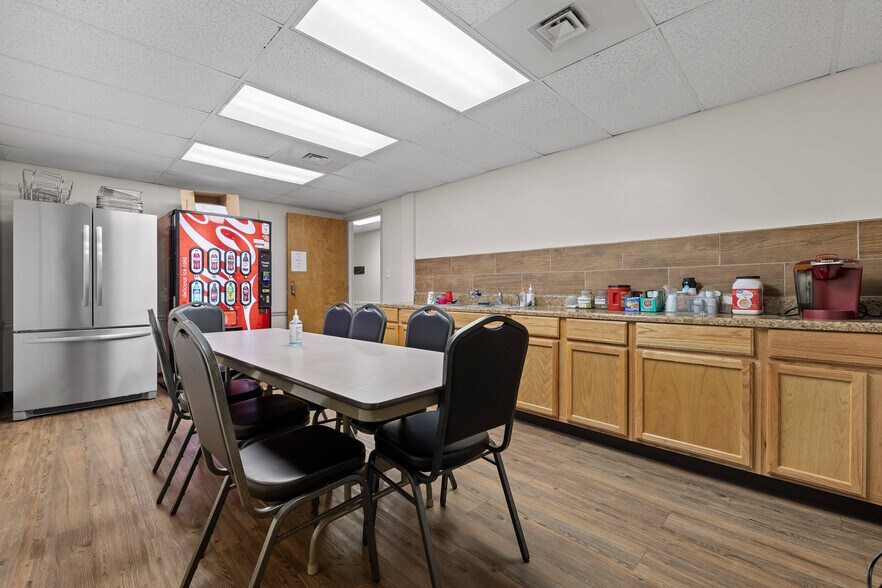 More Photos Of 940 S Ocoee St, Cleveland Medical For Sale