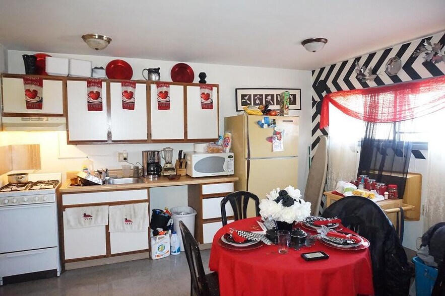 More Photos Of 1639 Douglas Ave, Racine Apartments For Sale