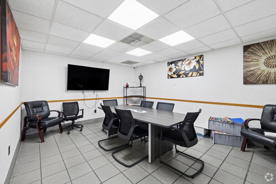 More Photos Of 538 Route 38 E, Maple Shade Township Auto Dealership For Lease
