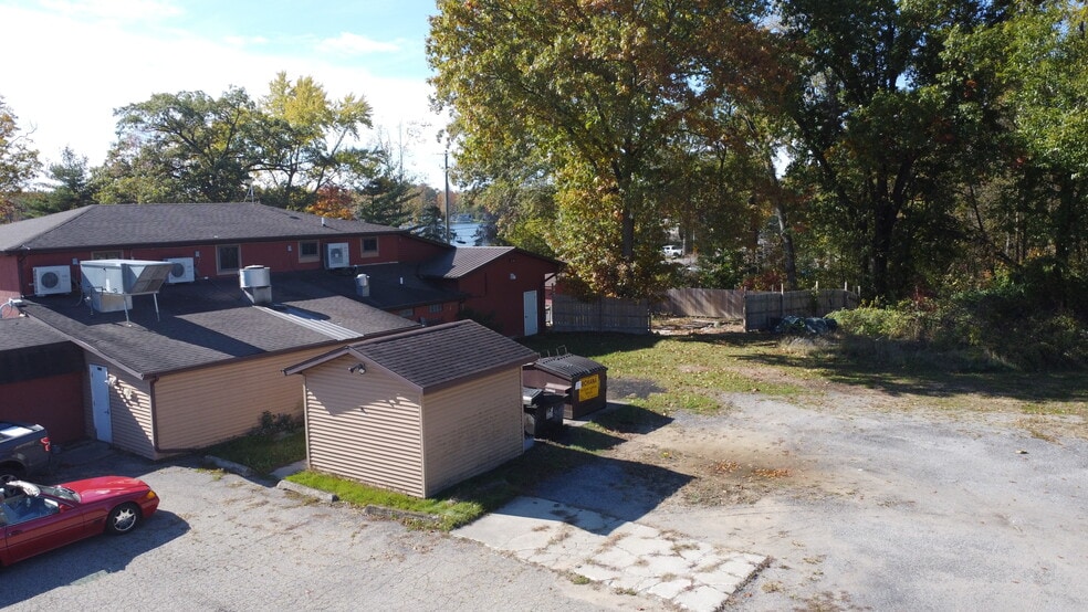 More Photos Of 25020 May St, Edwardsburg General Retail For Sale