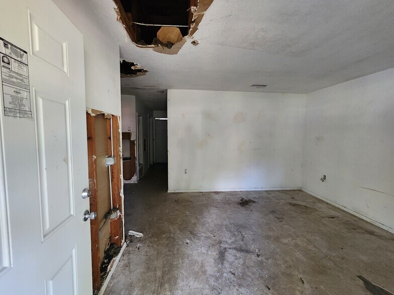 More Photos Of 3101 W Mallory St, Pensacola Apartments For Sale