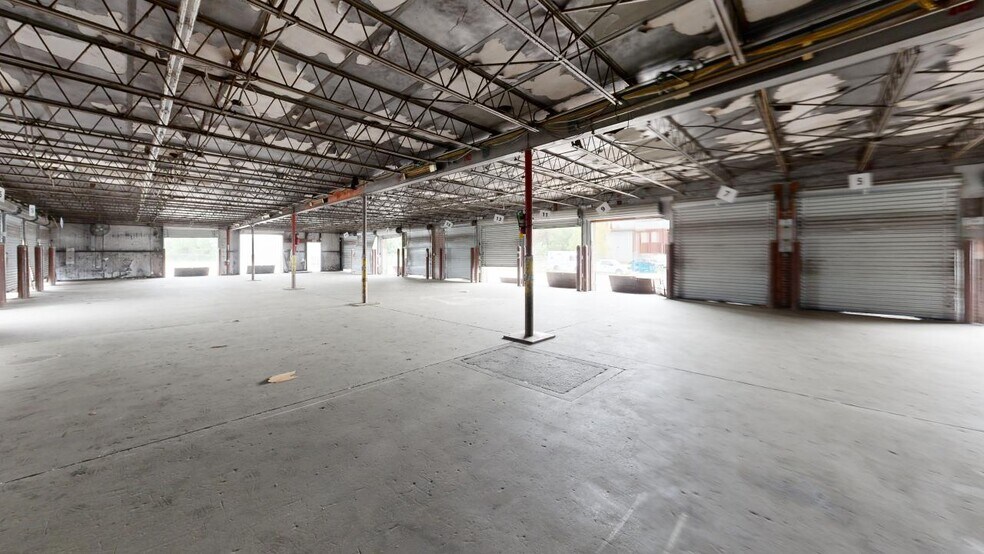 More Photos Of 1333 N Market St, Shreveport Truck Terminal For Lease