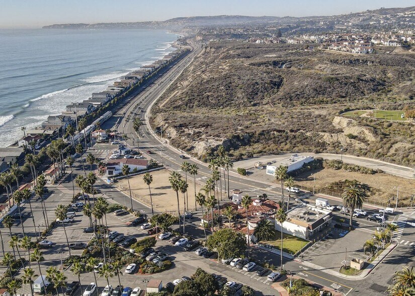 More Photos Of 1814 N El Camino Real, San Clemente Restaurant For Sale