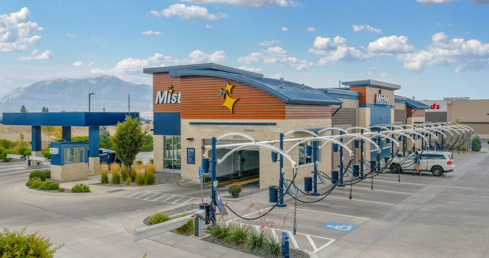 Primary Photo Of 5153 W Anthem Park Blvd, Herriman Carwash For Sale