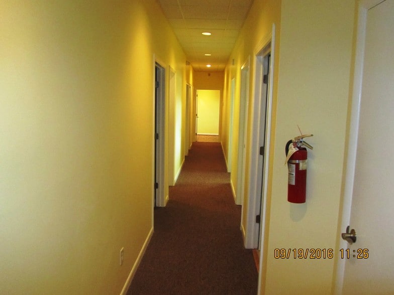 More Photos Of 704 Keystone Ct, Fayetteville Medical For Lease