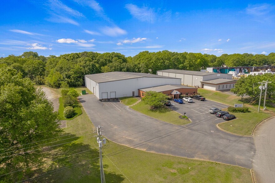 More Photos Of 311 England Pl, Spartanburg Manufacturing For Lease